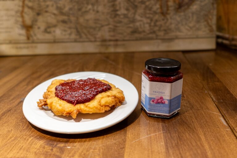 Tradish jam and bannock 768x512